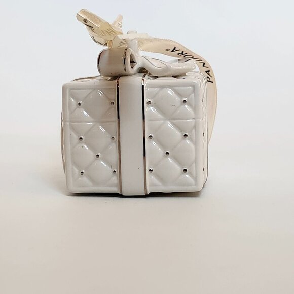 BEAUTIFUL 2016 Pandora Christmas Present Gift Tree Ornament - Picture 7 of 7